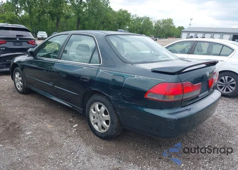 2001 Honda Accord 2.3 Ex из США, поврежденный, VIN 1HGCG55651A012175